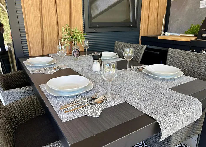 Vakantiehuis Mobilhome Tkon